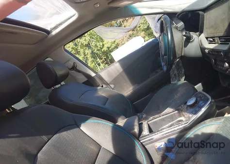 2020 Kia Niro Ev Ex Premium z USA, uszkodzony, nr VIN KNDCE3LG0L5035170